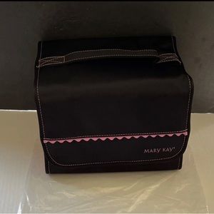 NEW Mary Kay Rollup bag!